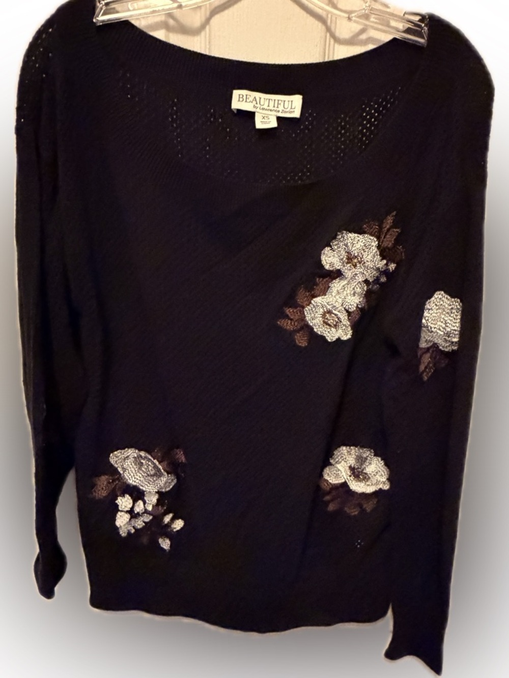 Beautiful by Lawrence Zarian Embroidered Top nwot